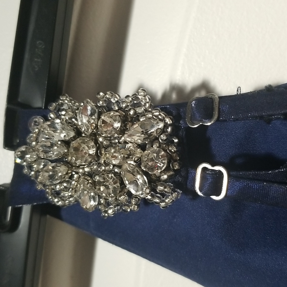 Davids Bridal V-Neck Satin Ball Gown with Crystal Strap Details Size 22 - Picture 6 of 10